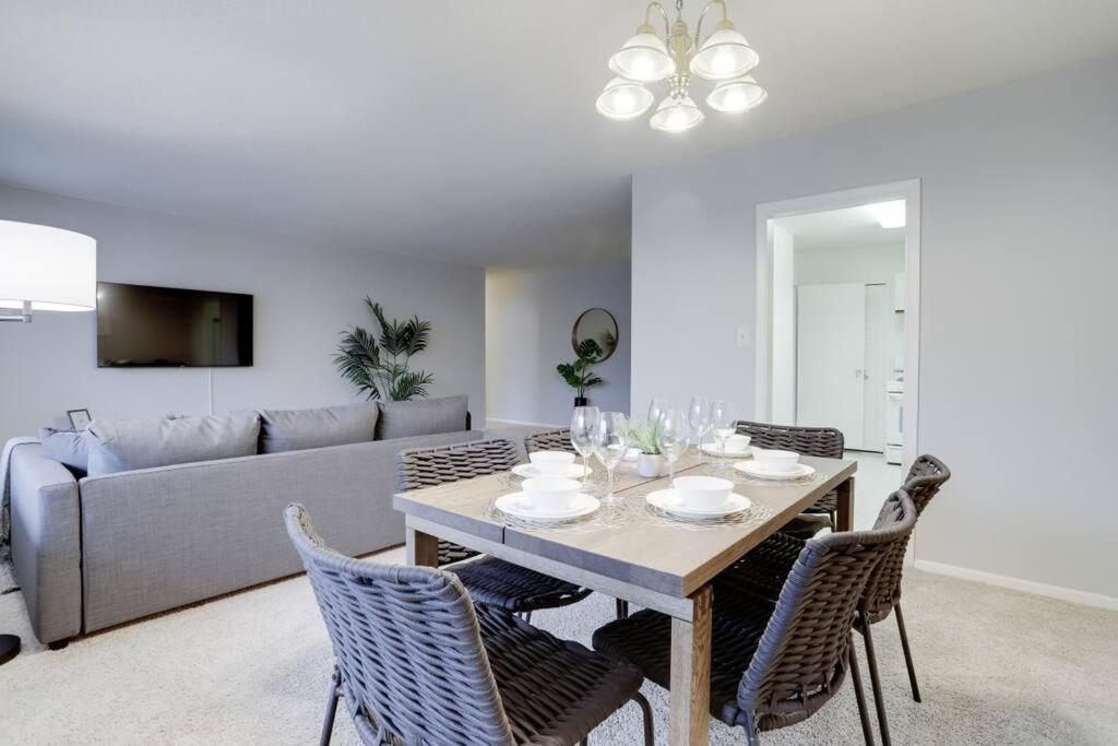 Elegant Apartment W Views At Crystal City Арлингтон Экстерьер фото